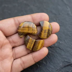 Cabochon en pierre naturelle Œil de tigre, forme croissant de lune brun doré, pierre lâche pour la fabrication de bijoux - Product Image 1