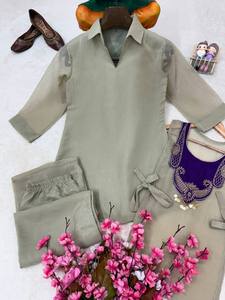 Grey <b>Linen</b> Kurta Set With Purple Embroidered Top And <b>Wide</b> <b>Leg</b> <b>Pants</b> For Women - Product Image 3