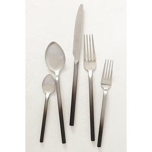 Ensemble de cuillères de service en acier inoxydable avec poignée faite à la main Couverts classiques bon marché Cuillères de haute qualité pour hôtel - Product Image 2