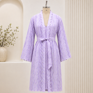 เสื้อคลุมกิโมโนผ้าโมดอล/ผ้าฝ้ายสีชมพูสำหรับผู้หญิง ดีไซน์หรูหรา แต่งขอบหยัก |   ชุดคลุมอาบายะห์สไตล์หรูหราแบบเรียบง่ายสำหรับใส่ในบ้าน พร้อมเข็มขัด - Product Image 3