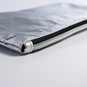 กระเป๋าแต่งหน้าป้องกันน้ํากระเซ็นปากแบนโลโก้ที่ปรับแต่งได้ - Product Image 4