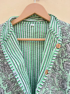 Chaqueta india hecha a mano 100% algodón, ecológica, acolchada, antiarrugas, transpirable, de secado rápido, con estampado digital y bolsillo frontal. - Product Image 5