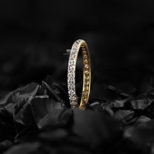 แหวนแต่งงานเพชรทรงกลมเพาะเลี้ยงในห้องปฏิบัติการ แหวนนิรันดร์ ทอง 14K ประดับเพชรแบบ Pave สามารถซ้อนกันได้ ของขวัญวันครบรอบแต่งงาน ผู้ผลิตและจำหน่าย - Product Image 1