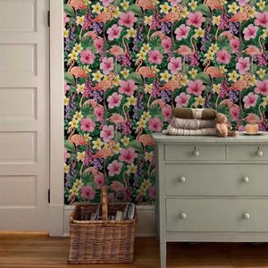 Papel Tapiz Autoadhesivo Decorativo para Pared con Diseño de Plantas Tropicales Negras, Hojas Verdes, Flores Rosas y Flamencos - Product Image 2