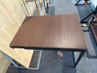 Table pliante moderne en bois et métal Lumetal pour bureau à domicile avec table et étagère, origine Vietnam