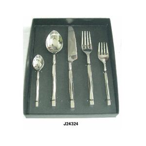 Vente chaude 4-Pc Couverts En Acier Inoxydable Dîner Ensemble Miroir Poli avec Poignée Ronde En Résine Ensemble De Couverts En Métal De Couleur Verte - Product Image 3