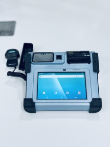 Terminal biométrique portable Mantra MT100 |   Lecteur d'empreintes digitales FAP10 + Scanner d'iris en option |   Code QR/Codes-barres |   Imprimante thermique |   Écran de 7 pouces - Product Image 1