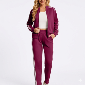 Conjunto de dos piezas para mujer, chándal de corte regular y ajustado con estampado en relieve, efecto lavado - Product Image 5