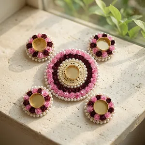 Ensemble de bougeoirs artisanaux en forme de rose rose et de perle avec plateau floral Rangoli pour la décoration de la maison, idéal pour Diwali, les mariages et les festivals - Product Image 4