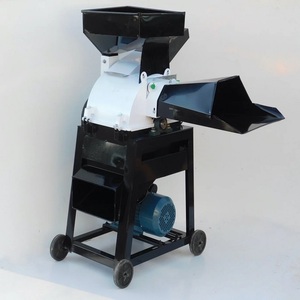 Machine électrique à double alimentation pour le traitement du fourrage et des céréales, dotée d'une technologie de moteur robuste pour une agriculture fiable - Product Image 4