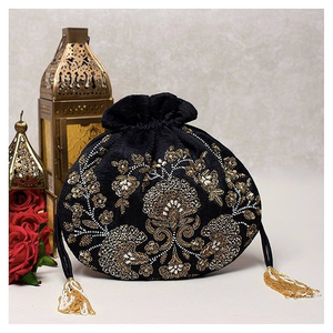 Pochette en satin de coton avec broderie dorée faite à la main, poignée perlée personnalisée, sac Potli - Product Image 3