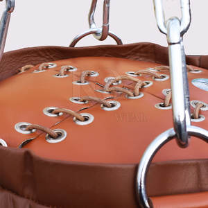 Sac de frappe robuste de qualité supérieure conçu pour la pratique de la boxe et du kickboxing, avec des coutures solides et un matériau résistant aux chocs - Product Image 4