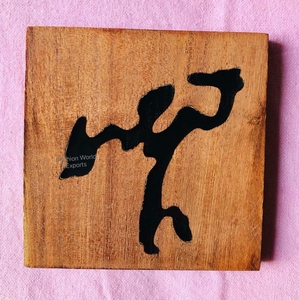 Dessous de verre en pierre absorbante de qualité supérieure en résine et incrustation de bois avec un design élégant pour les boissons chaudes et froides - Product Image 1