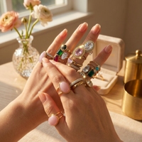 Lot de 36 bagues en acier inoxydable avec boîte, plaqué or 18 carats, incrustées de zircons colorés, anti-ternissement, bagues ouvertes, vente en gros