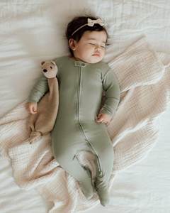 Mamelucos y monos de bebé de algodón orgánico 100% certificados GOTS - Product Image 1