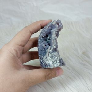 Vente en gros d'agates naturelles en forme de raisin, 5 cm, forme libre, polies pour la guérison et la décoration - Product Image 2