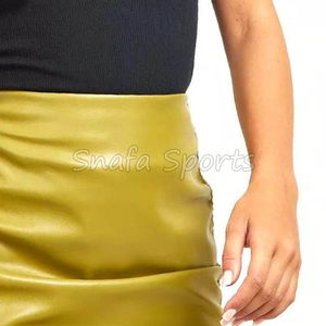 Jupe en cuir de vachette et coton unique, tenue d'hiver ajustée, vêtement de mode de haute qualité, sur mesure, élégante et confortable pour femme - Product Image 5