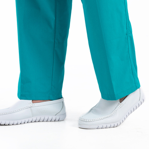 Ensembles de Blouses d'Hôpital d'Été à Manches Courtes OEM de Haute Qualité en Gros, Unisexe, Respirants, Séchage Rapide, Confortables et Personnalisables - Product Image 6