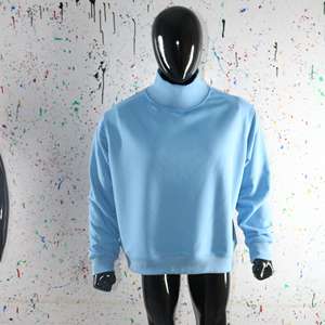 Sweat-shirt à col montant bleu ciel, 100% bleu marine, broderie appliquée, col large, fils fins - Product Image 2