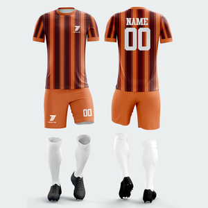 Conjunto de Uniforme de Fútbol para Adultos, Blanco y Negro, Sublimado, Camiseta y Pantalones Cortos con Número y Nombre Personalizables, Ajuste Atlético para Todas las Temporadas - Product Image 4