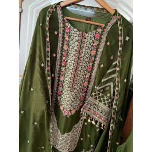 Ensemble haut-bas et dupatta magnifique pour femmes, vêtements de soirée de créateur - Product Image 4