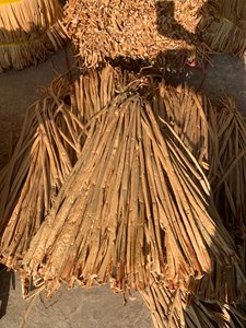 ตะกร้าเก็บของสานจากผักตบชวาหลากสีสัน พร้อมเชือกฝ้ายถักเกลียวจากผักตบชวาแห้ง ส่งตรงจากคุณลิลี่ - Product Image 3