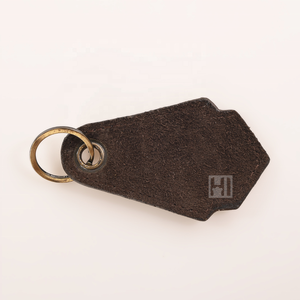 Porte-clés en cuir de vachette personnalisé, article cadeau - Product Image 2