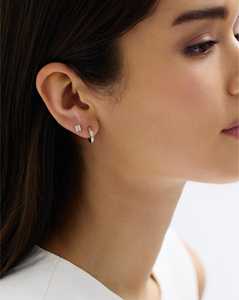 Boucles d'oreilles minimalistes en or massif 14K 18K avec 3 pierres serties en canal, diamants de laboratoire taille baguette, prix d'usine - Product Image 4