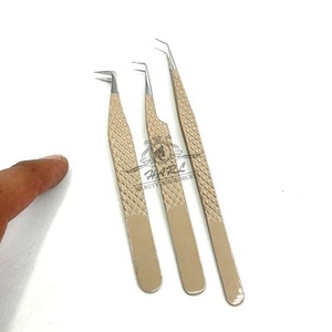 Juego de Pinzas Profesionales para Extensión de Pestañas, Antideslizantes, Agarre Perfecto, Puntas Suaves, Acero Inoxidable, Antimagnéticas - Product Image 4