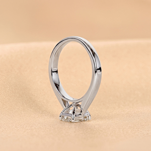 Bague solitaire en diamant de laboratoire taille émeraude |   Bague de fiançailles en or 14 carats, bijoux de mariage classiques |   Bague élégante en diamant pour femmes - Product Image 2
