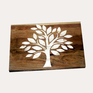 Planche à découper d'ustensiles de cuisine en forme de requin en bois d'acacia imprimé durable pour cuisine restaurant planche à fromage - Product Image 1