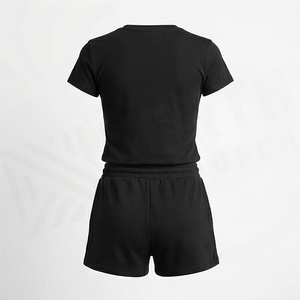 Ensemble décontracté pour femmes, 2 pièces, t-shirt à manches courtes à imprimé géométrique noir et short au-dessus du genou, vêtements décontractés printemps été, coton tricoté - Product Image 2