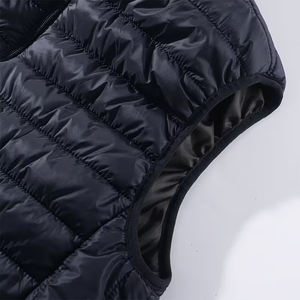 เสื้อกั๊กขนเป็ด Montane แบบสั่งทำพิเศษ สีดำ ซิปหน้า อุ่นสบายสำหรับฤดูหนาว บุนวมอย่างดี ไซส์พลัส เสื้อกั๊กขนเป็ด Montane - Product Image 4