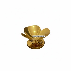 Vente en gros de bols décoratifs en aluminium plaqué or de style indien, design moderne, pour servir des bonbons, décoration de table - Product Image 4