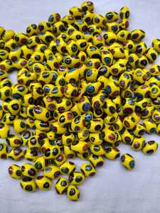 Perles en verre Millefiori de Murano faites à la main |   Perles ovales noires, blanches et jaunes |   Vente en gros de perles africaines pour la fabrication de bijoux en vrac - Product Image 2
