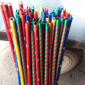 Manche de balai en bois PVC de couleur panda et voyage, bâtons en bois de meilleure qualité au Vietnam/manche de serpillière - Product Image 1