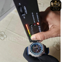 Montre chronographe de luxe pour homme, en acier inoxydable, sertie de diamants, mouvement à quartz, bracelet en caoutchouc bleu 20 mm, boîtier 46 mm, personnalisable