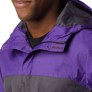 Chaqueta Impermeable con Capucha para Hombre, Color Morado y Gris, Estilo Casual para Otoño, Cierre de Cremallera, Corte Regular - Product Image 5
