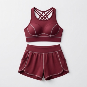 Ensemble de sport pour femme : Soutien-gorge de sport dos nageur bordeaux et short taille haute, sans coutures, avec poches contrastantes, anti-transpiration, pour yoga et activités sportives - Product Image 1