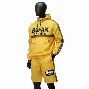 ชุดเซ็ตเสื้อแจ็คเก็ตกันลมและกางเกงขาสั้นลำลองสำหรับผู้ชาย ผ้าโพลีเอสเตอร์แห้งเร็ว แผงตาข่ายที่อก พิมพ์โลโก้ได้ตามต้องการ มีไซส์ใหญ่ - Product Image 4