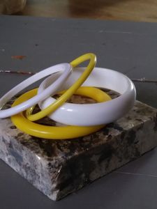 Bracelets en résine faits à la main pour femmes, bijoux légers et colorés pour un usage quotidien, des soirées et des occasions spéciales - Product Image 4