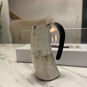Mug à café artisanal en corne de buffle écologique, design élégant motif ange animal, haute qualité, personnalisable - Product Image 1