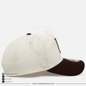 Casquette de baseball Mawra personnalisée vintage marron à 5 panneaux, broderie 3D en relief, patch latéral à pois, ajustable, en toile de coton, visière incurvée, sport - Product Image 3
