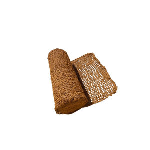 Filet en fibre de coco pour le soutien des plantes, l'établissement de la végétation et l'amélioration de la capacité de maintien du sol sur les pentes - Product Image 1
