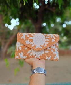 Sac à main brodé classique avec design personnalisé, vente en gros, sac à main brodé perlé pour cadeau par AZ HANDICRAFTS - Product Image 5