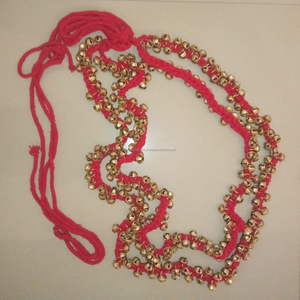 Bracelet de cheville professionnel en métal, style art populaire, pour Bharatnatyam et Kathak, Ghungroo fait main avec fil rouge et clochettes de danse en laiton, 125+125 clochettes Ghungroo - Product Image 3