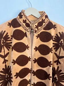 Veste en velours pour femme, style bohème chic, broderie ethnique à motifs floraux, courte, faite à la main, vêtement d'extérieur de créateur, pour l'automne et l'hiver - Product Image 3