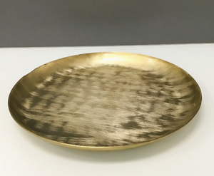 Excelente bandeja decorativa redonda chapada en latón, una bandeja de servir moderna de aluminio para bodas y uso versátil en el hogar. - Product Image 2