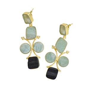 Pendientes Colgantes de Latón Natural Hechos a Mano con Perlas Premium y Piedras Naturales en Bruto, Acabado de Latón Satinado, Pieza de Diseño Moderna y Elegante - Product Image 2