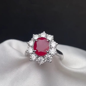 Anillo de Diamantes con Halo Ovalado en Color Rosa Rubí, Cuatro Garras, Plata de Ley, Joyería de Moda para Novia - Product Image 1